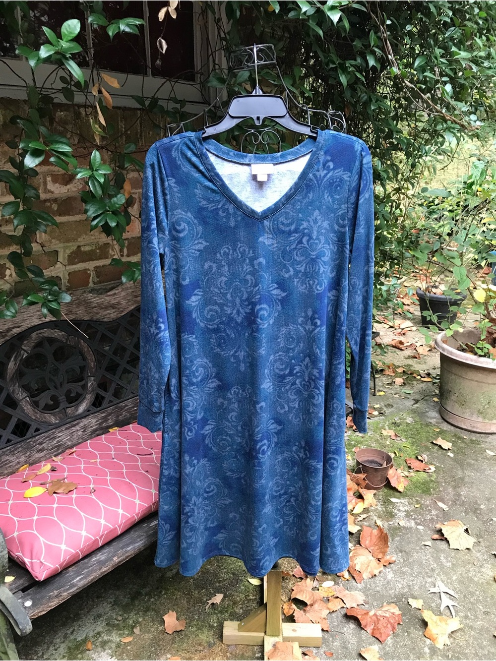 LulaRoe- BLUE/GRAY PRINT SHIFT DRESS- Size Small- EUC